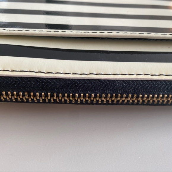 Kate Spade Patent Leila Large Continental Wallet - Picture 4 of 8